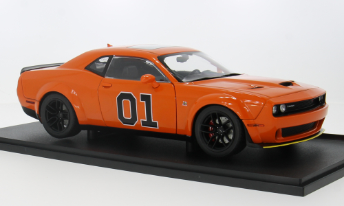 Dodge Challenger SRT orange Solido 1:18