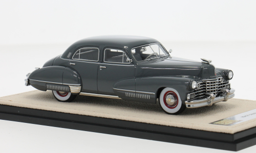Cadillac Sixty Special grau Stamp Models 1:43