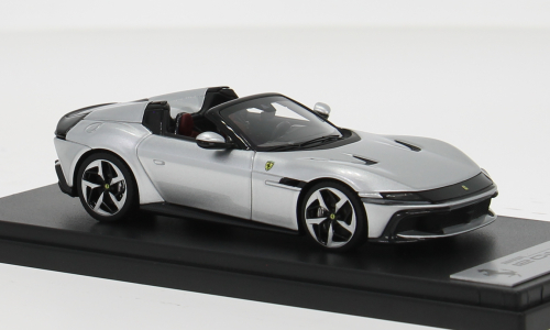 Look Smart Ferrari 12 Cilindri Spider, silber 2024, 1:43 | Model Car World